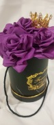 Fioletowe róże w pudełku 