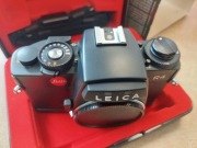 Zestaw aparat LEICA R4 i 3 obiektywy 135, 28, 50mm. Stan idealny, pudełkowy