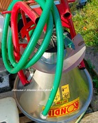 Rozsiewacz z nierdzewki do nawozów, wapna itp.