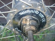 prądnica przednia w pieście  shimano 36 H DH 3N20 sprawna