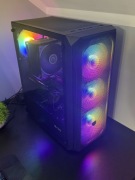 Komputer gamingowy jak nowy.