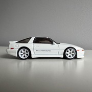Hot Wheels Premium 1:64 ’89 TOYOTA SUPRA Team Transport LUZ