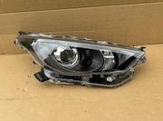 Toyota Yaris IV 4 Lampa Przednia Prawa