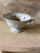 Porcelanowa filiżanka Wawel róże vintage