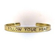 Mosiężna złota Bransoletka z napisem Przesłaniem FOLLOW YOUR HEART