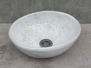 Artystyczna umywalka do łazienki- biała misa rękodzieło