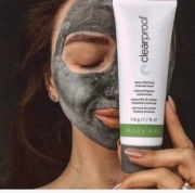 Mary Kay Głęboko Oczyszczająca Maska z Aktywnym Węglem Clear Proof