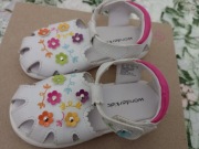 Sandałki wonderkids rozmiar 25