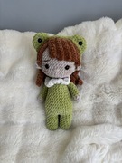 Maskotka lalka na szydełku