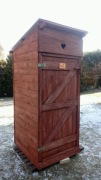 Drewniane WC wychodek, sławojka, latryna 