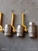 Sprzedam zawory gazowe 11/4", podana cena za sztukę.