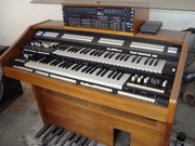 Organy Dr. Böhm TOP-SOUND DS + automat perkusyjny