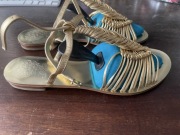 Vince Camuto 8B, 38, luksusowe złote skórzane sandały