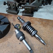 Tokarka maszyna - przyrządy