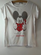 Koszulka z myszką Miki i sarkastycznym przekazem