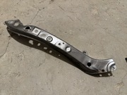 Wąsy łącznik wspornik pas przedni lewy Toyota Corolla e16 e18