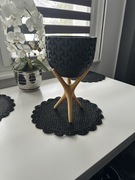 Designerski wazon dekoracyjny 3D na trójnogu – 37 cm