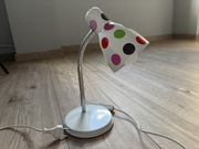 Biała lampka nocna z kolorowymi kropkami