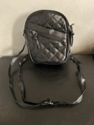 Torebka damska nowa saszetka nerka