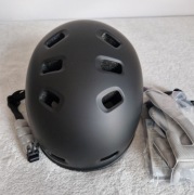 OutdoorMaster Kask rowerowy , deskorolkę, hulajnogę