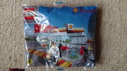 Klocki LEGO Ferrari Shell Station (40195) 
