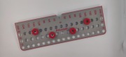 Przymiar do wiercenia otworów pod uchwyty meblowe – rozstaw do 256 mm