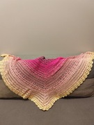 Szydełkowa ażurowa chusta ombre, rękodzieło