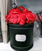 Zestaw flower box sztuczne róże w pudełku