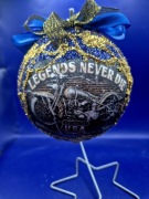 Bombka ręcznie wykonana Harley Davidson na stojaku