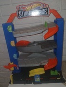 Zestaw hot wheels Garaż kaskaderski