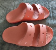Klapki damskie slide crocsy 39-40 koralowe łososiowe lato plaźa basen damsk