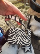 Torebka damska na łańcuchu 