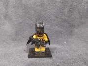 Minifigurka Bat Man Żółty DC Comics Kompatybilna z LEGO