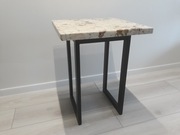 Stolik loftowy z wyjątkowego kamienia