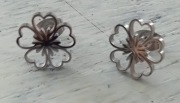 Kolczyki kwiatki stal chirurgiczna 316L sztyfty srebrne eleganckie