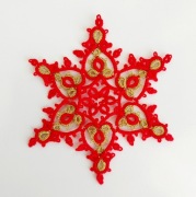 Dekor na choinkę śnieżynka frywolitka czerwono-zlota