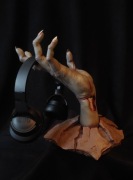 KOLEKCJONERSKI WIESZAK NA SŁUCHAWKI – UNIKATOWE RZEMIOSŁO