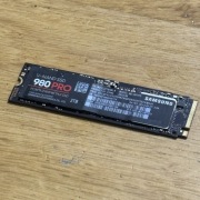 SASMSUNG 980 PRO 2TB dysk NVMe MZ-V8P2T0 tylko 57TB zapisu!