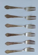 Oryginalny komplet posrebrzanych widelców deserowych firmy Hefra 