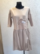 Modna sukienka beżowa 40