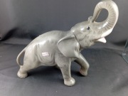 Porcelanowy slon Cartendorf 