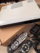 nBOX ITI-5800s Enigma2 OpenPLi + 2 piloty