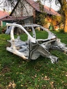 Edge 2019 ćwiartka pas próg podłużnica podłoga