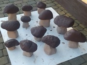 Ozdoba do ogrodu grzyby kamienie 