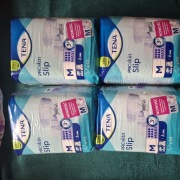 Pieluchomajtki z pasem TENA  slip ProSkin Maxi M pieluchy dla dorosłych