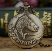 Zegarek kieszonkowy z motywem ryby w stylu retro