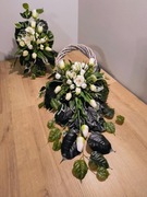 Stroik na grób, kompozycja na cmentarz wiązanka z wazonem, tulipany ST22k