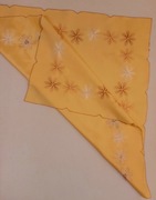 wyszywany obrus miodowy jesienny