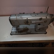 przemysłowa maszyna do szycia stębnówka 