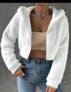 Bluza krótka z kapturem .